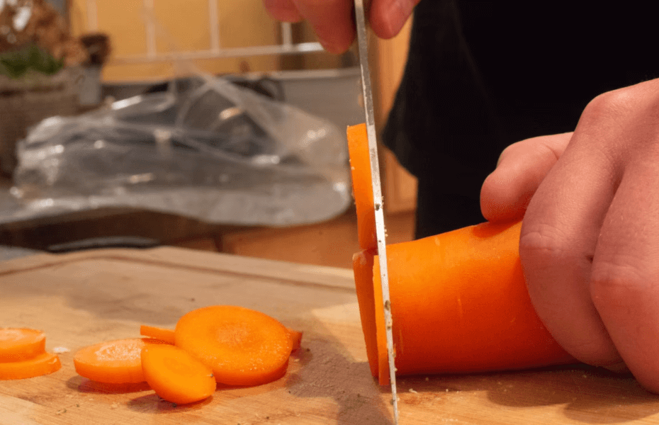 Can Chickens Eat Carrot Peels